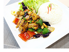 Delicious Cashew Chicken Dish